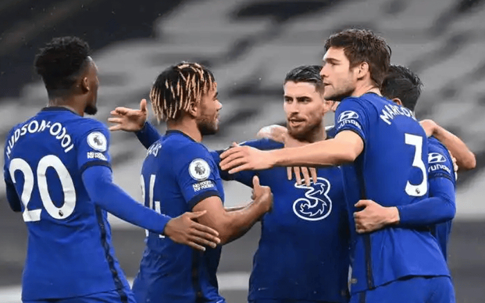 欧冠十六强战引爆欧洲足坛：切尔西巴黎激战，