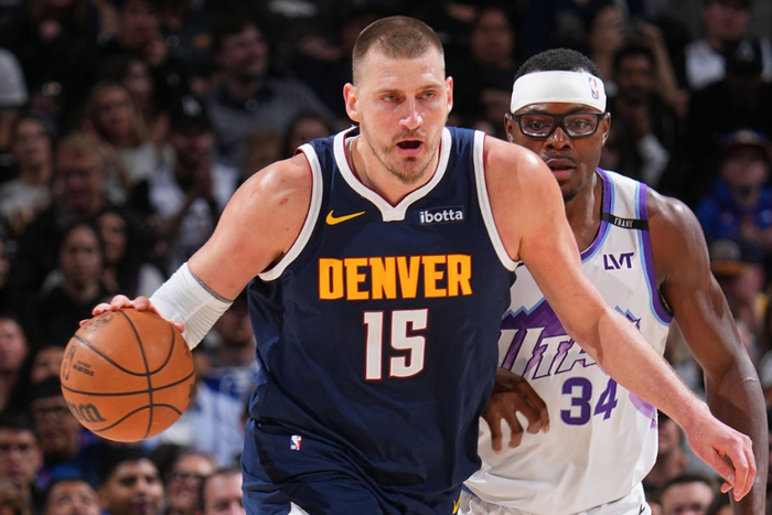 约基奇三双引领掘金逆转爵士 赛季三杀对手取五