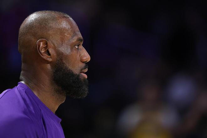 詹姆斯未来受湖人战绩影响 或将再战一季