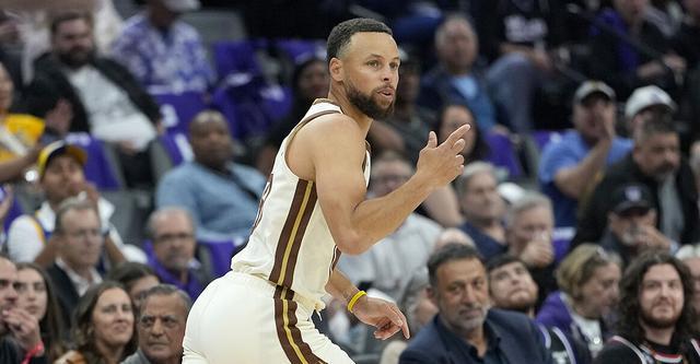 国王力克勇士库里扭脚踝仍乐观应对伤病挑战